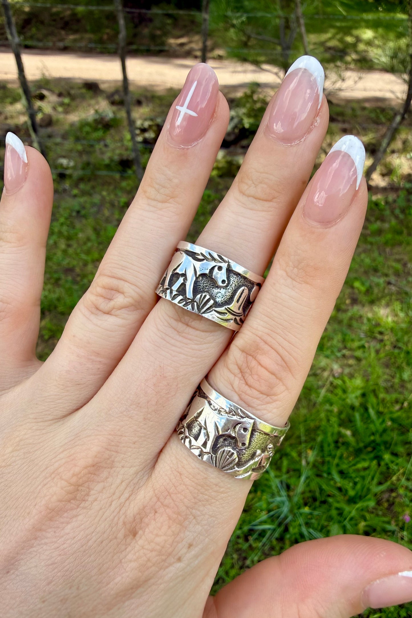 SADDLE STORIES ❖ Horse Storyteller Ring
