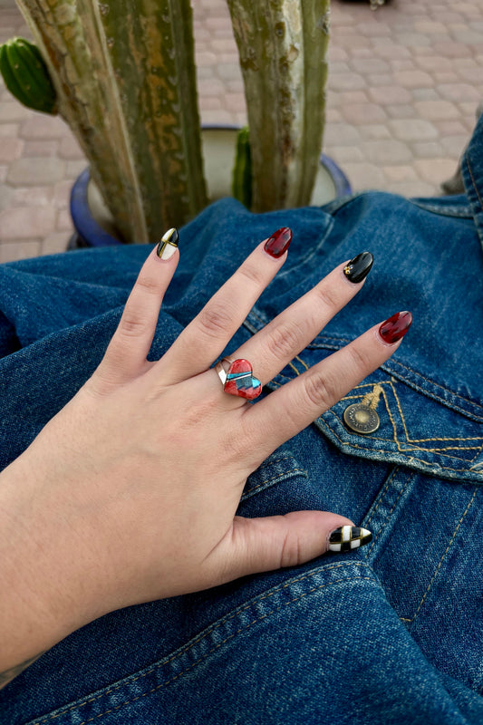 Adjustable heart ring